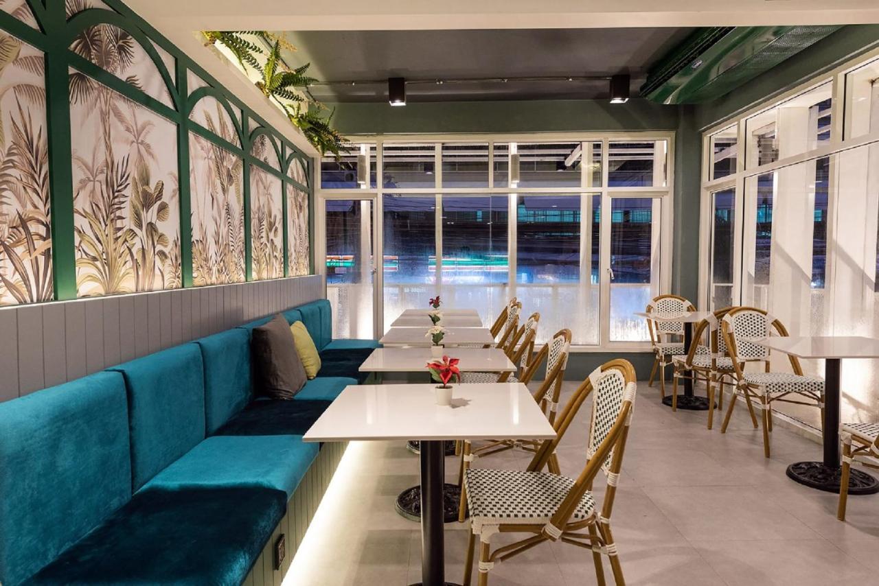 Narawad Boutique Hotel Bangkok Exterior foto