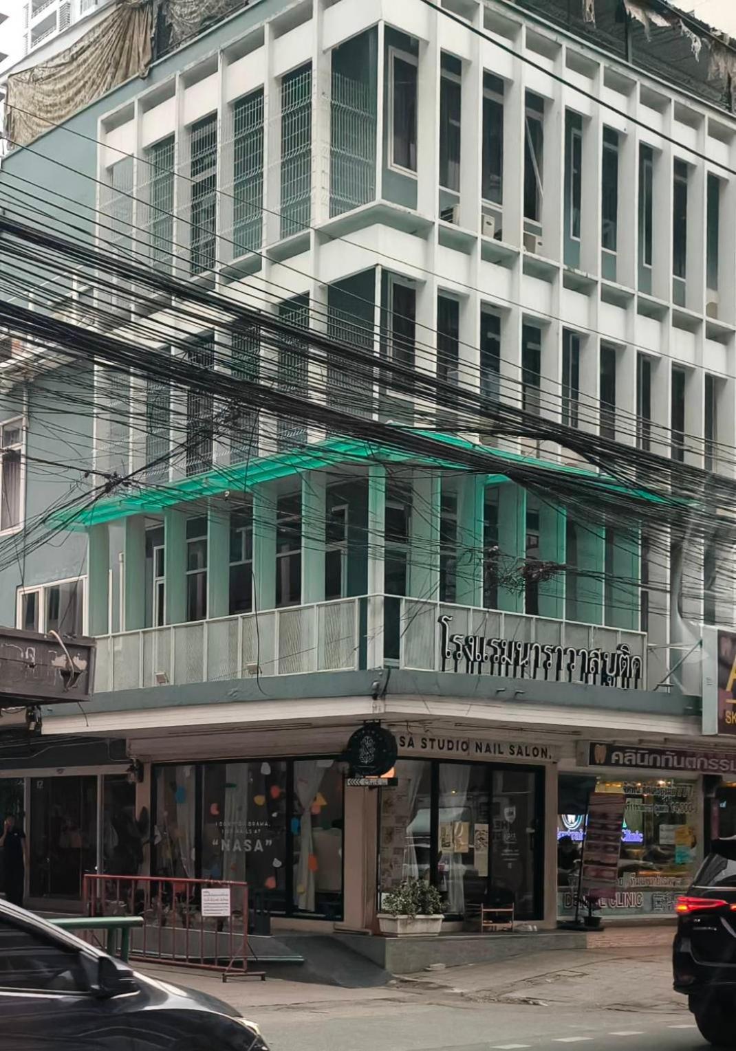 Narawad Boutique Hotel Bangkok Exterior foto